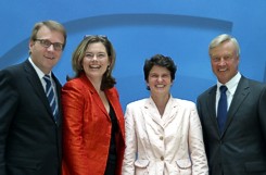 CDU-Generalsekretär Roland Pofalla MdB, Julia Klöckner MdB (Vorsitzende der Unterkommission 